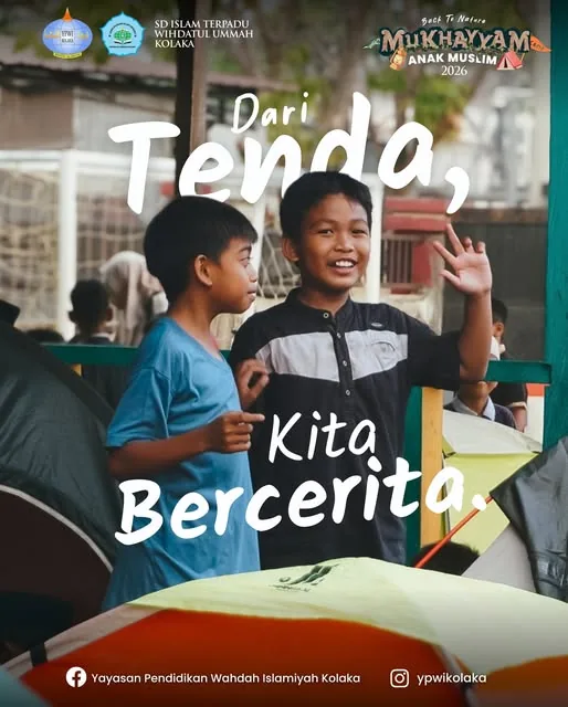 Dua siswa SDIT Wihdatul Ummah bercerita dalam kegiatan sekolah