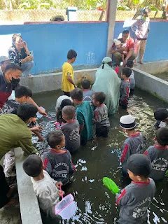 Siswa TK mengikuti kegiatan puncak tema binatang